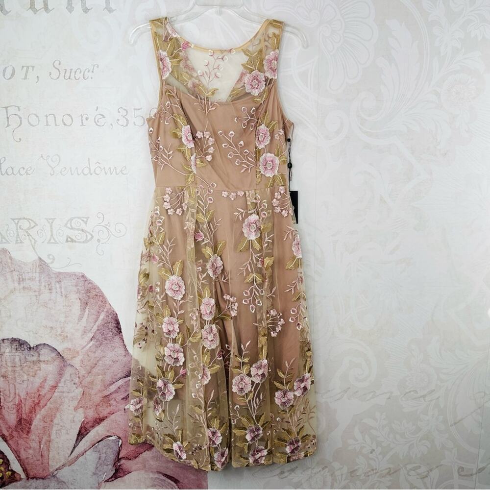 Adrianna Papell size 4 FLORAL EMBROIDERED FLARED DRESS NWT - Picture 7 of 14